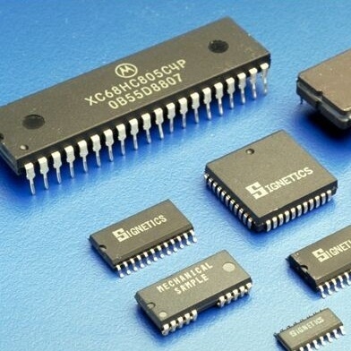 TS321QDBVRQ1 Integrated Circuit IC Chip SI8233BB-D-IS FDN338P Operational Amplifier IC